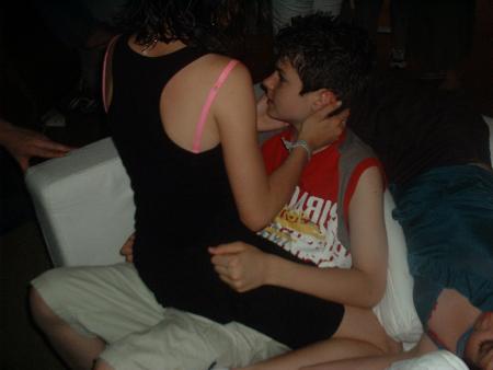 hum hum